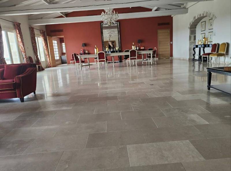 Nettoyage domaine viticole après évènement privé par un professionnel du nettoyage en Gironde 33