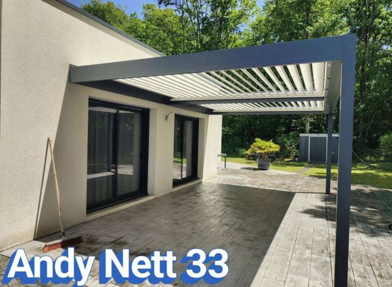 Nettoyage de pergola bioclimatique à Cadaujac – ANDY NETT 33, l'expert de la remise en état extérieure en Gironde
