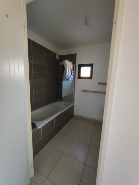 Faire appel à un professionnel du nettoyage d'appartement après déménagement d'un locataire Bègles proche Bordeaux Bastide