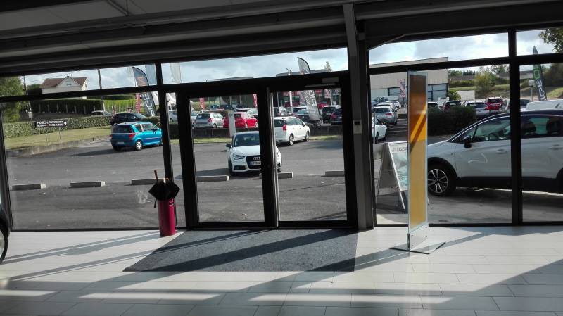 Nettoyage surfaces commerciales, galerie marchandes Begles