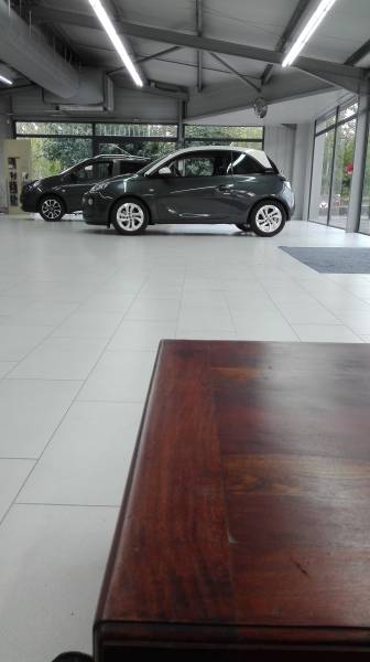 Nettoyage surfaces commerciales, galerie marchandes Begles