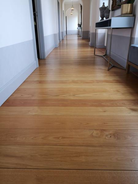 Nettoyage d'un parquet stratifié dans une maison de charme à Portets prés de Saint Carrés de Bordeaux