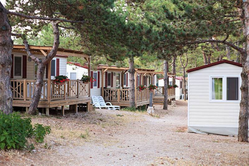 Société de nettoyage pour nettoyer des bungalows de vacacnes dans un camping en Gironde